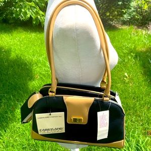 Carryland’s Navy/Veg. Tan Shoulder Bag w Cell Phone Holder